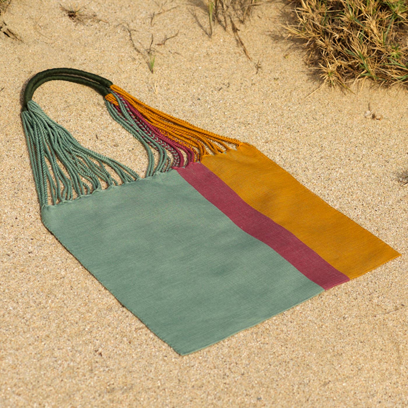 Las Rayas Tote Hand Woven in Chiapas - Pistachio / Gold